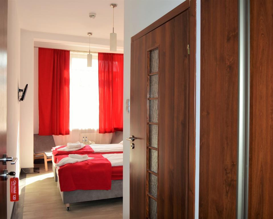 Hotel Κίελτσε Εξωτερικό φωτογραφία